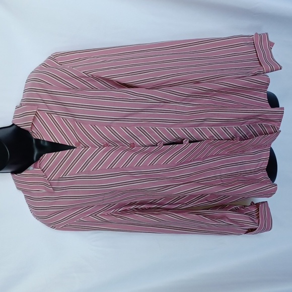 NWT VAN HEUSEN Women's hook and eye long Sleeved Shirt Size XL - Picture 1 of 5